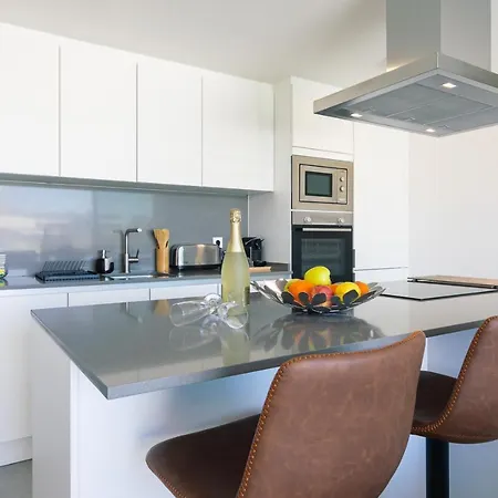The Golden Oasis Penthouse Apartment Estepona