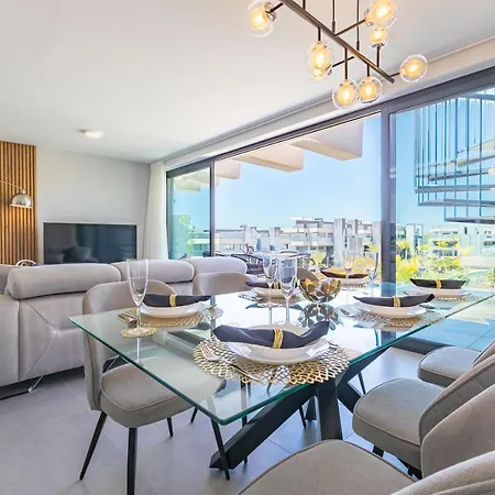 The Golden Oasis Penthouse Estepona