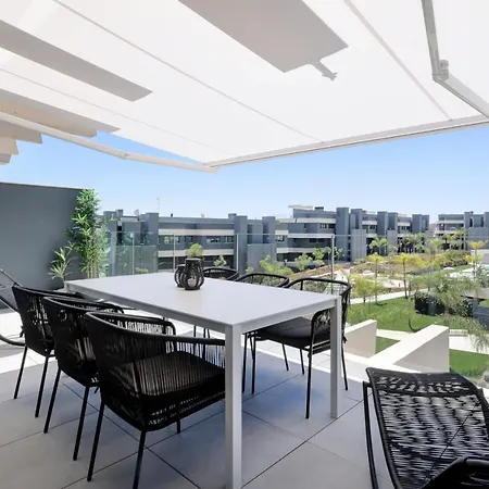 Apartment The Golden Oasis Penthouse *