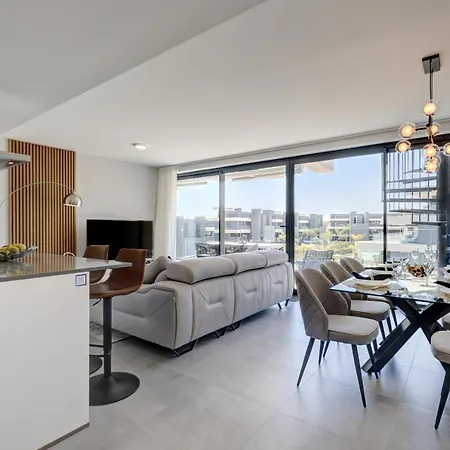 The Golden Oasis Penthouse Apartment
