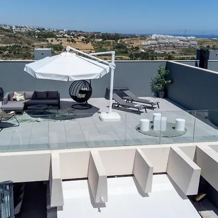 Apartment The Golden Oasis Penthouse